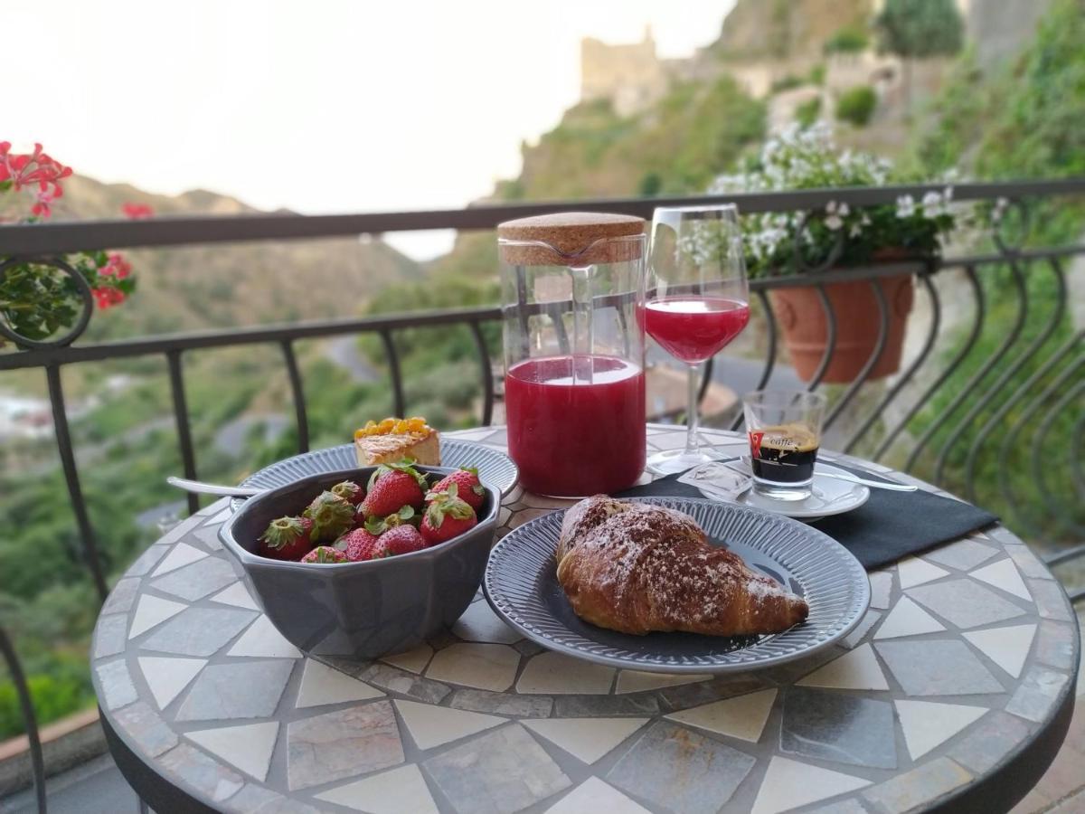 Pentefur Bed & Breakfast Savoca Exterior photo