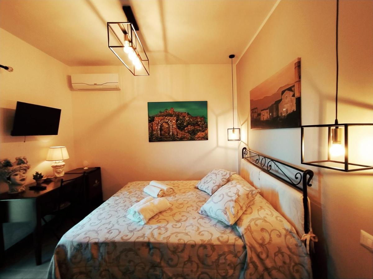 Pentefur Bed & Breakfast Savoca Exterior photo